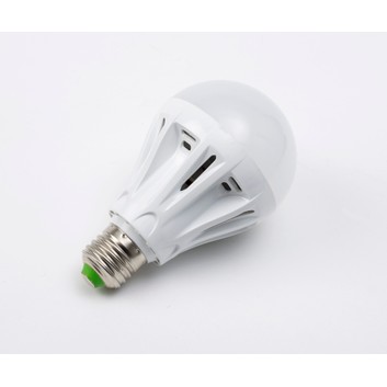 Hubi 9W, 12 volt LED Bulb Cool White