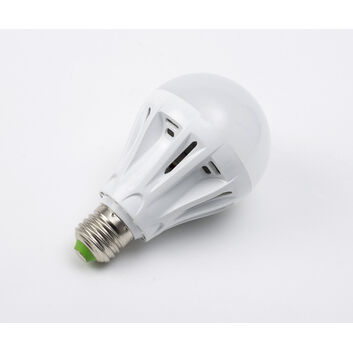 SolarMate Hubi 9W, 12 volt LED Bulb Cool White