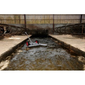 JEPS Wheelie Push Yard Scraper alternative