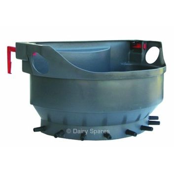 Milk Bar™ 8 Teat Calf Feeder with Ezi-Lock Hooks