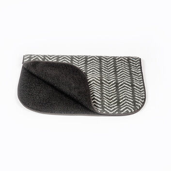 Danish Design Fleece Blanket Charcoal Arrows