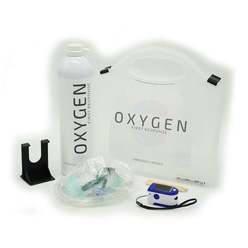 Oxygen First Response Kit White