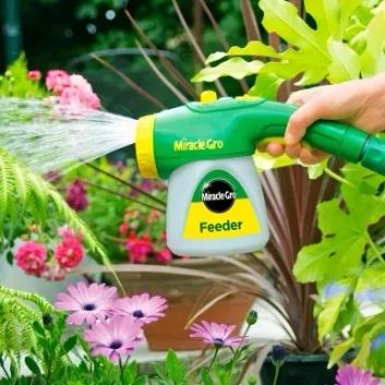 Miracle-Gro® Hose Feeder with All Purpose Plant Food alternative