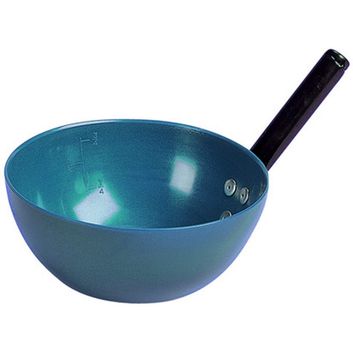 S80 Round Plastic Feed Scoop