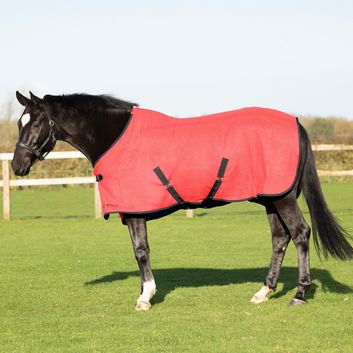 Hyconic Accent Fleece Rug Red alternative