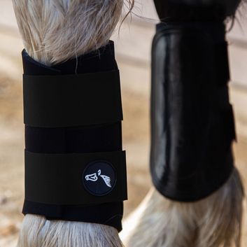 Gallop Gp Brushing Boots Black alternative