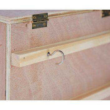 Hay Manger with wooden lid alternative