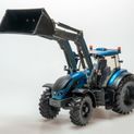 Britains Valtra T234 Tractor with Front Loader 1:32 additional 2