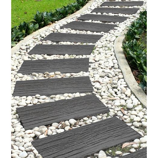 Primeur Rubber Stepping Stone Railroad Tie